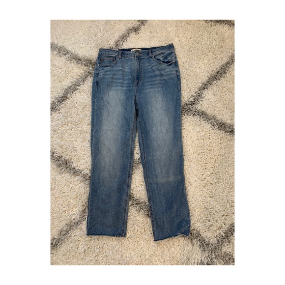 Jeans - Picture 2 of 4